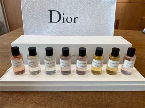 dior 香水 ミニ ボトル セット|【DIOR】 メゾン クリスチャン ディオール ミニチュア コレク .